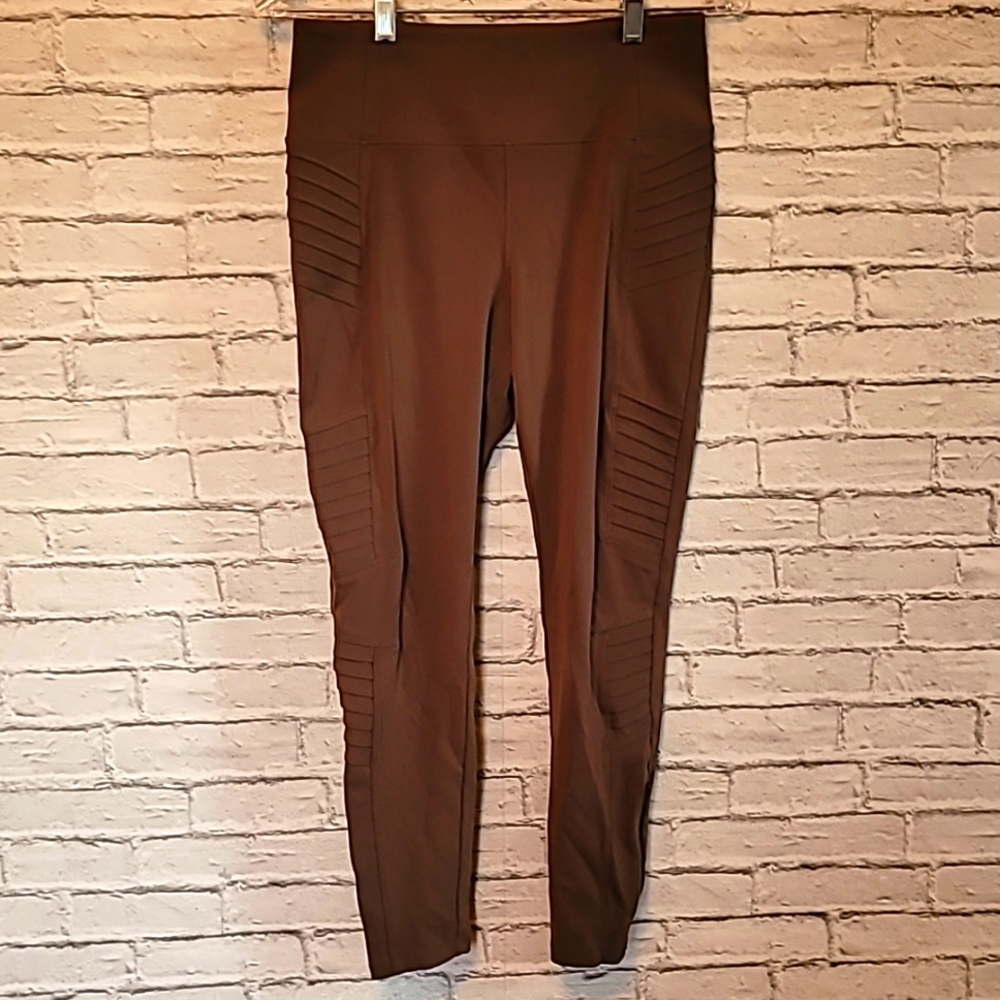 Athleta Delancey Moto Tight Leggings Size Medium Petite in Brown